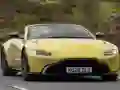 Mchezo Aston Martin Vantage Roadster online Mchezo Aston Martin Vantage Roadster online